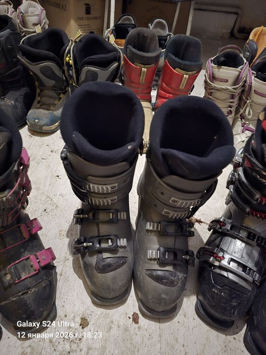 Ботинки на лыжи и сноуборд