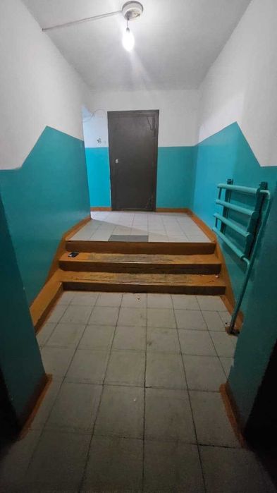 Продам  2х ком в 4 мкр за 16 млн