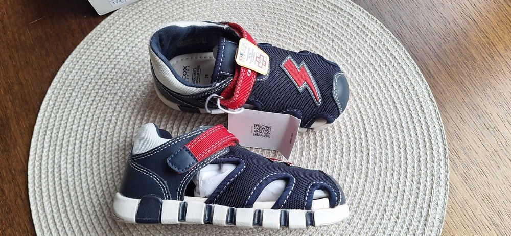 Нови сандали на Geox, Clarks, Primigi, Pablosky - н. 26