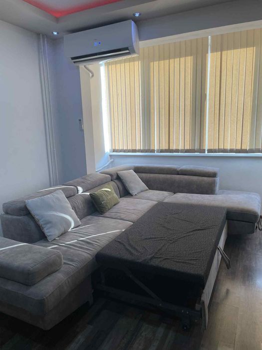 Ъглов разтягащ се Диван