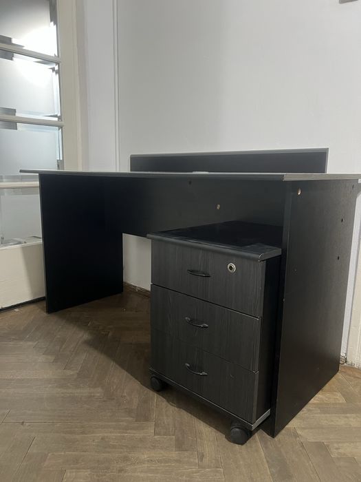 Vand birou cu pitic mobexpert