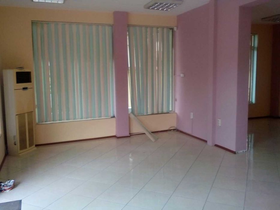 Продава се Офис в Търговище, Център - 75 кв.м за 1020 €/кв.м - Снимка #6
