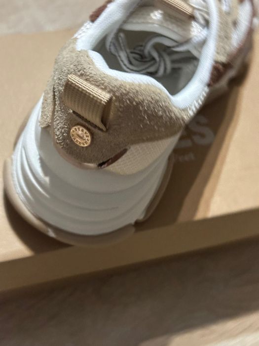 STEVE MADDEN  Possenssion-E