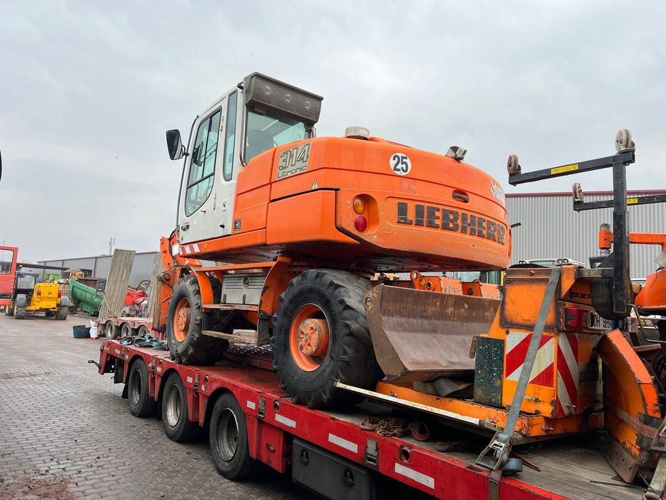 Excavator pe pneuri Liebherr A314 / RATE  LEASING / 2008