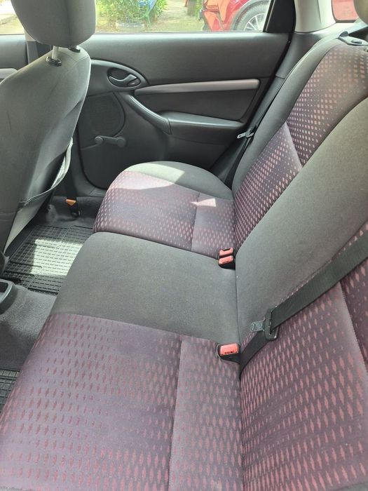 FORD Focus 2002 — imagine 3