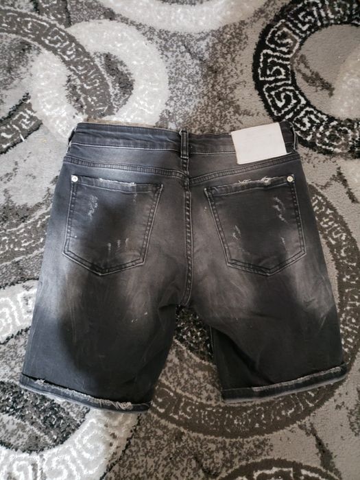 Мъжко яке Dsquared2 и Мъжки къси дънки Dsquared2