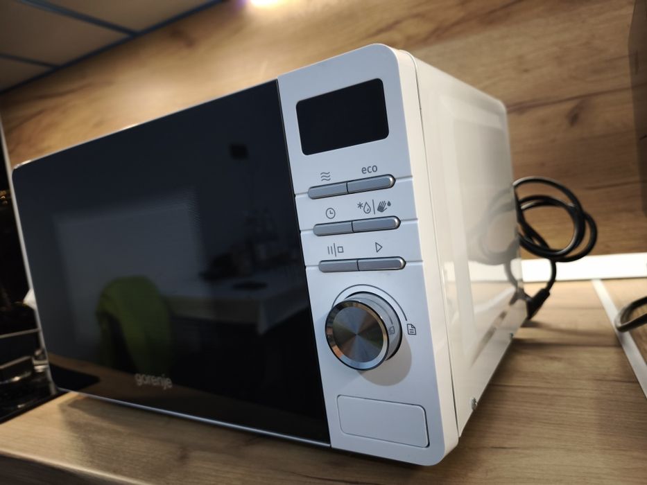 Cuptor cu microunde