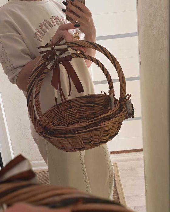 Круглая корзина подарочная