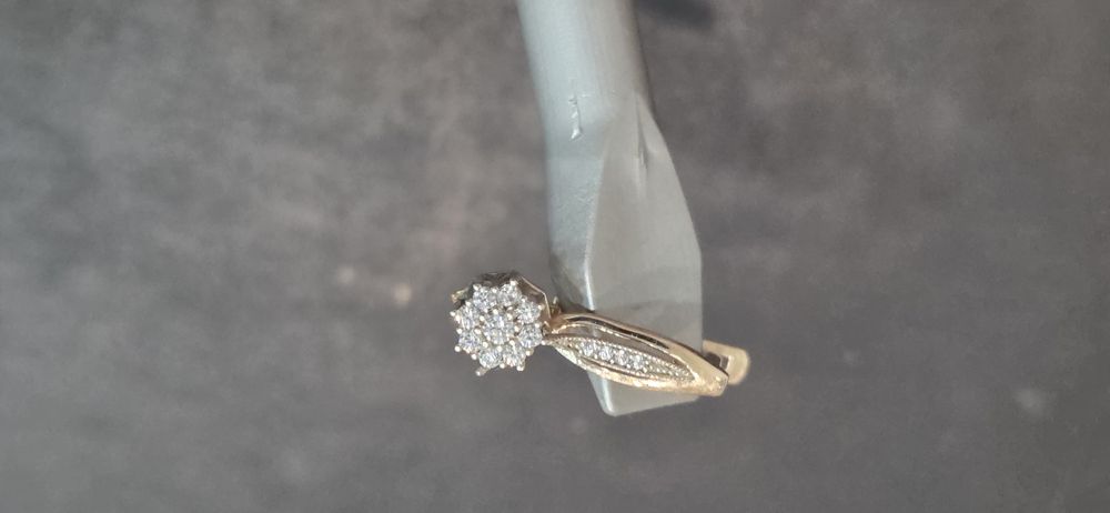 Серьга с брилиантами