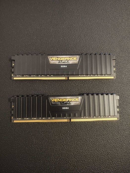 128GB / 64Gb Memorie RAM XPG DDR4 3200mhz 32Gbx2 Spectrix RGB