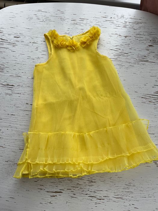 Нарядные платья  на девочку 4/5л