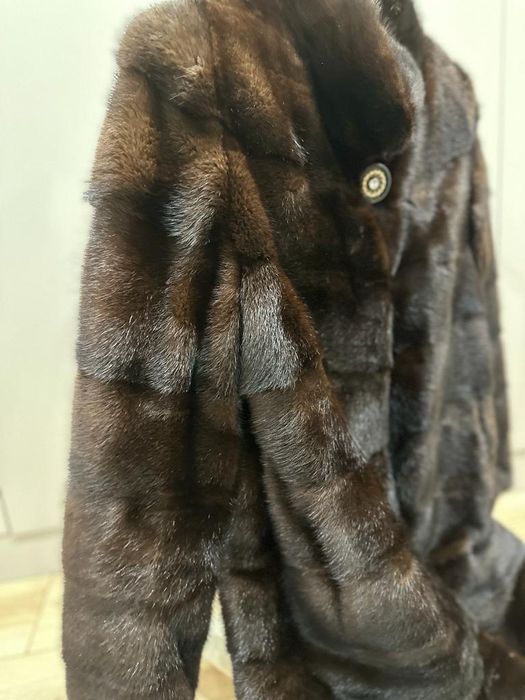 Продам шубу норкавую