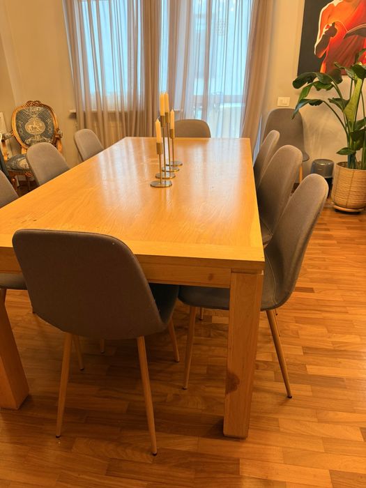 Masă dining din lemn masiv de stejar (Mobexpert)