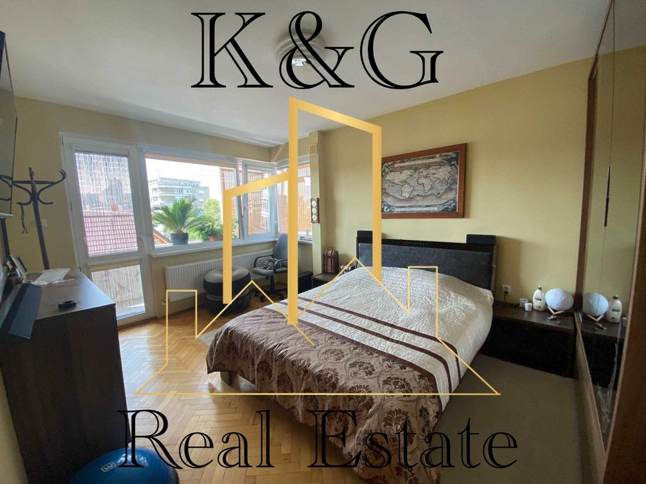 Продава се Тристаен апартамент в Разград, Варош - 104 кв.м за 1471 €/кв.м - Снимка #4