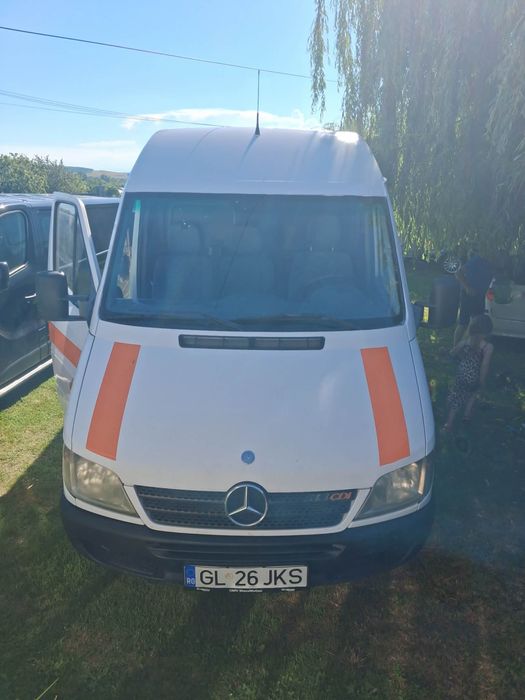 Vând Mercedes  Sprinter