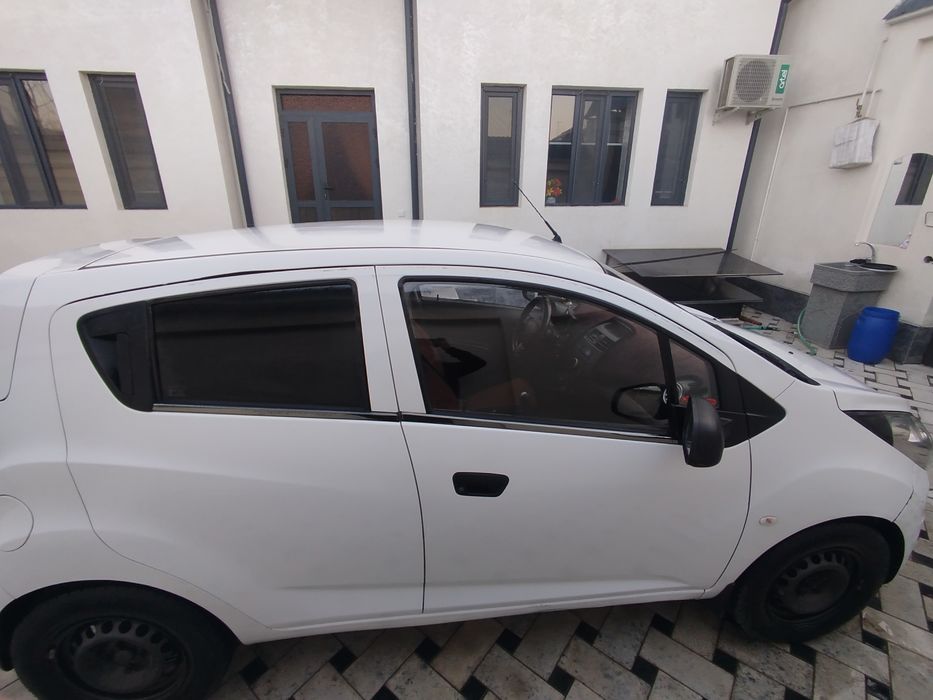 Spark 2012 kotta mator avtamat arendyam bor Toshkent