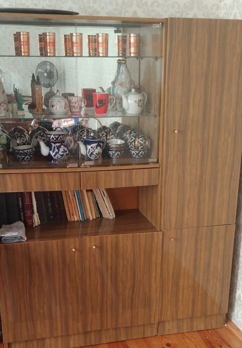 Сервант сотилади...