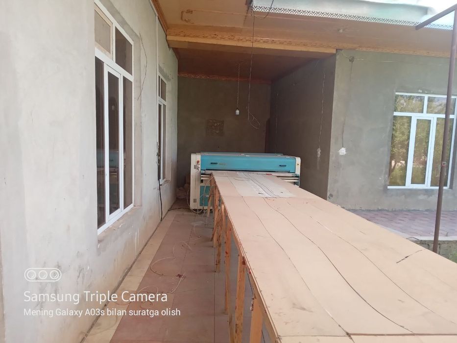 Ургут тумани Гоз кишлогида срочно Уй сотилмокда