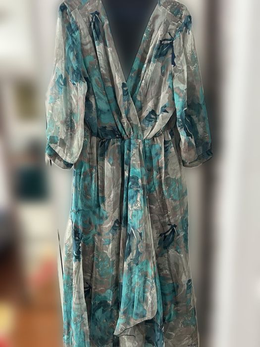 платье,пальто 48,на 54 размер