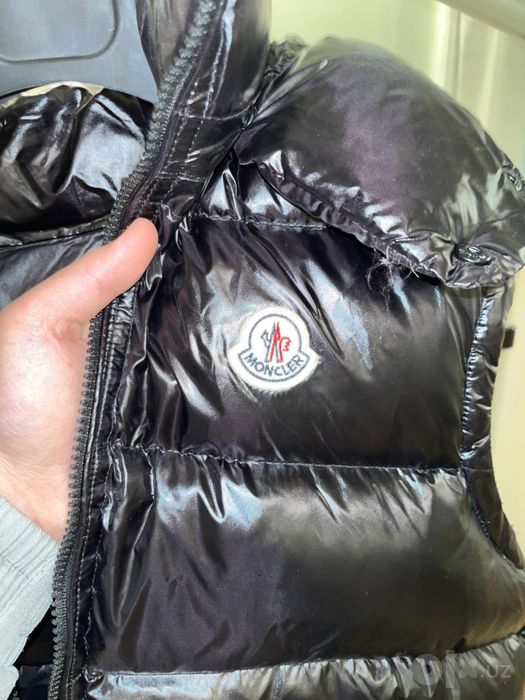 Жилетка(Безрукавка) Moncler