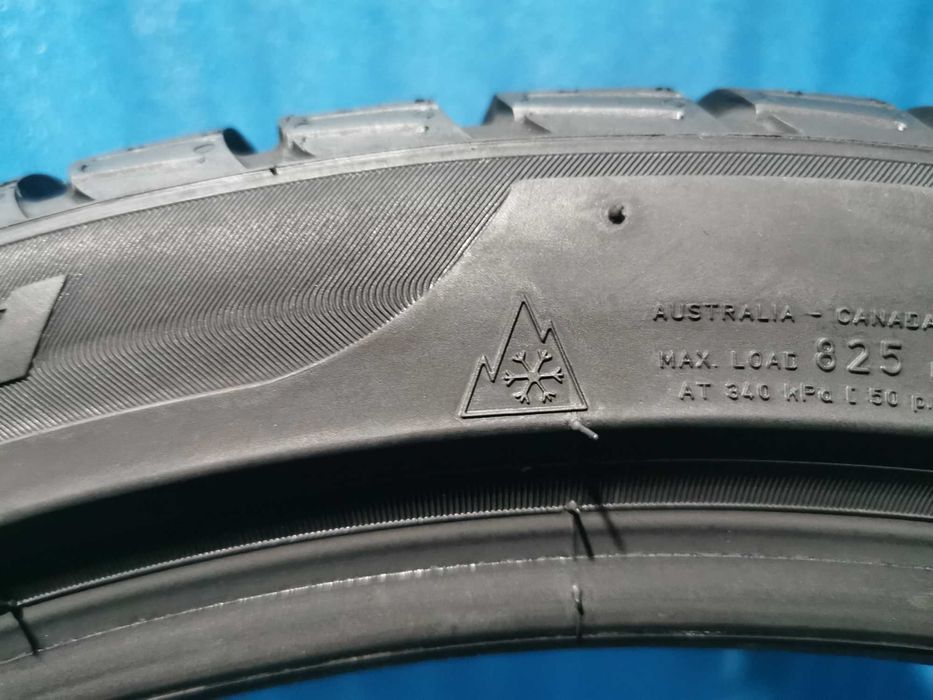 265/35 R21 - pirelli m+s 2 bucati