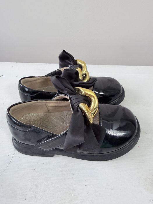 Туфли на девочку