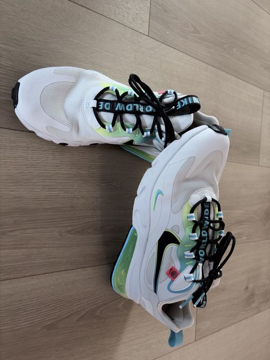 Nike Air Max 270 React