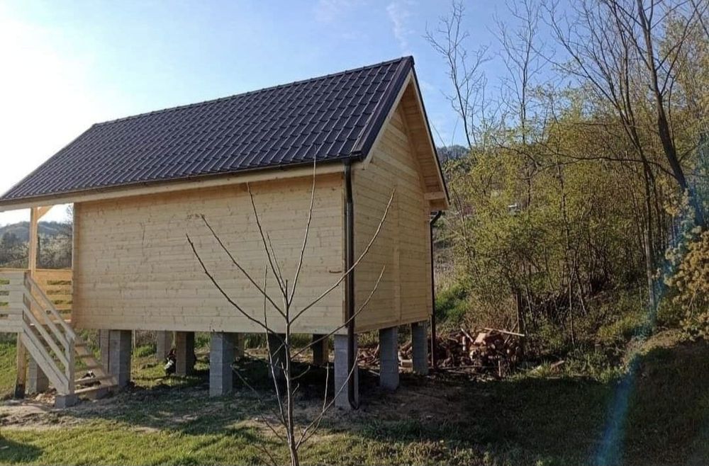 Vand cabane cu dormitor și baie