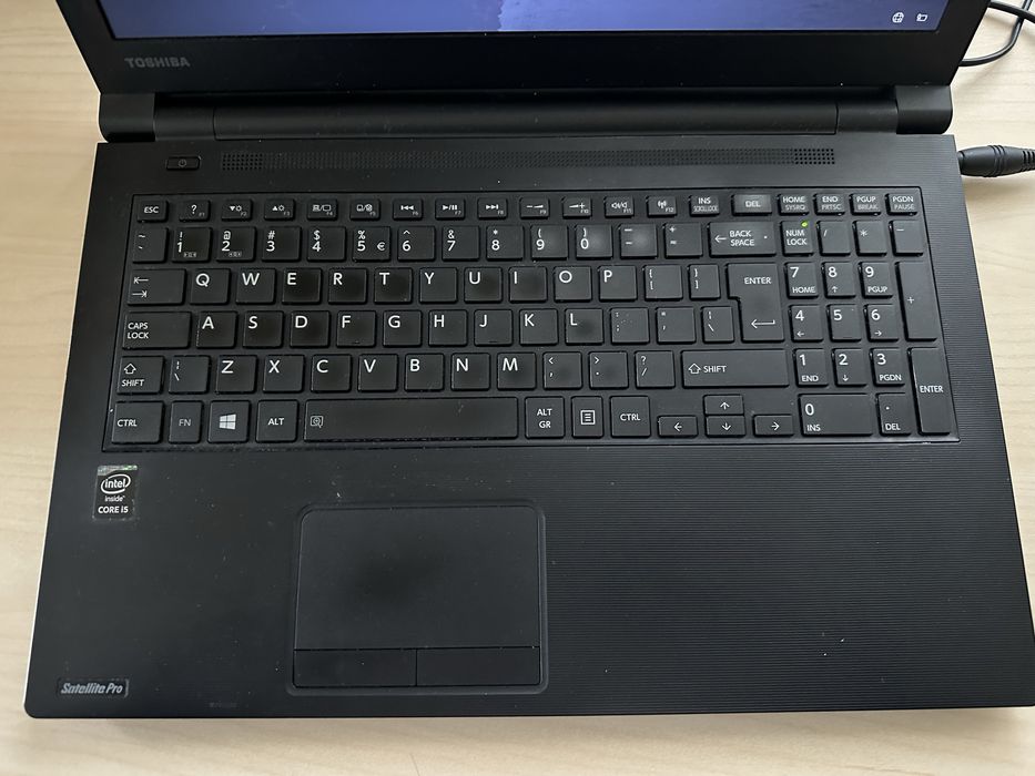 Laptop Toshiba Satellite Pro R50 i5, 15,6"