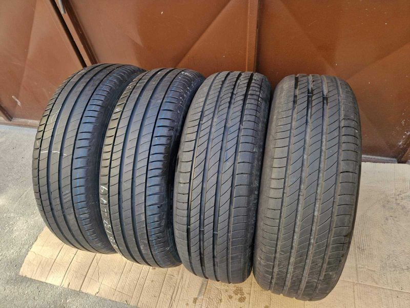 4 Michelin R17 215/65
летни гуми 
DOT3519