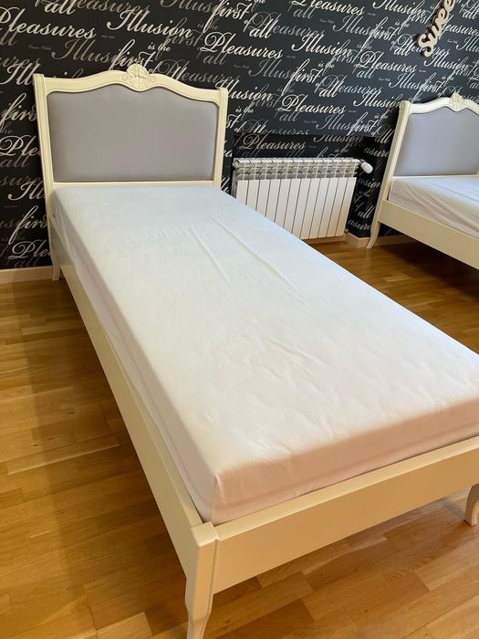 Три односпальные кровати