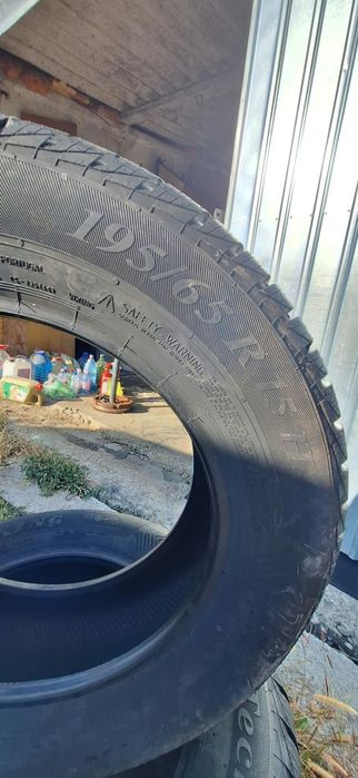Vand 4 cauciucuri noi