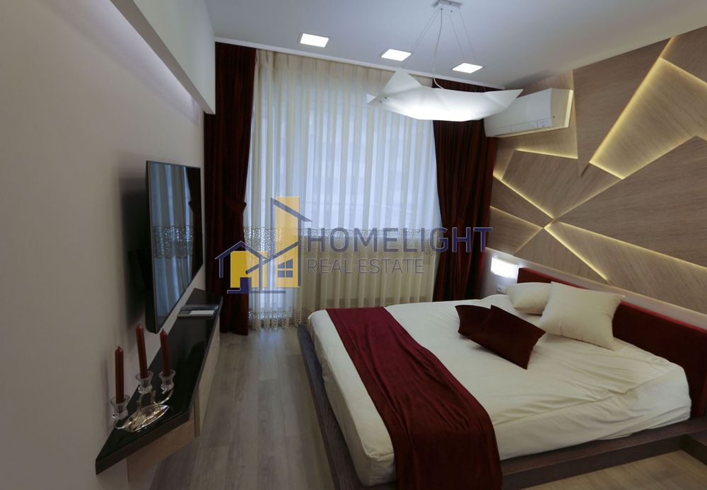 Дава се под наем Тристаен апартамент в София, Център - 119 кв.м за 1136.79 € - Снимка #3