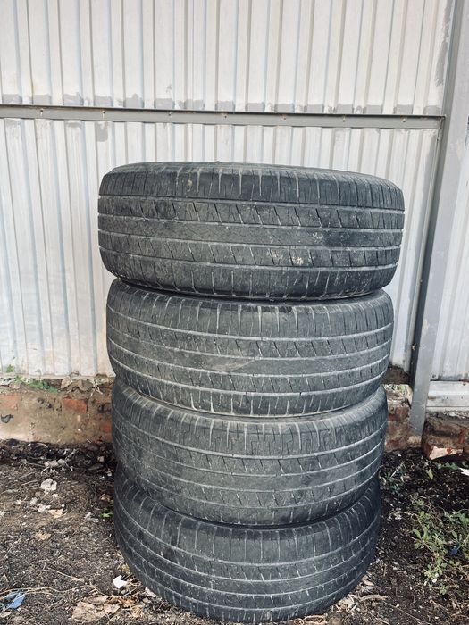 Продам комплект шин, б/у 265/65/17