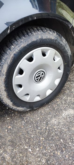 Продавам железни джанти с гуми 5х100/ 15 цола.