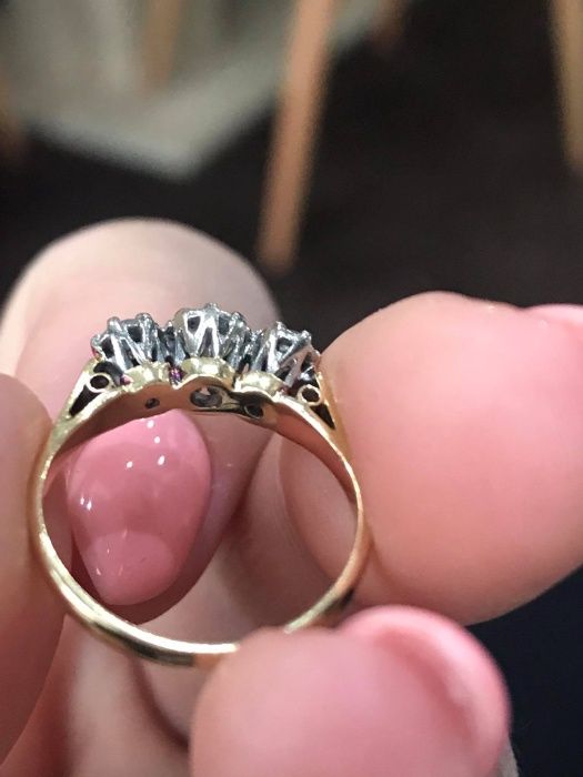 Пръстен с диаманти