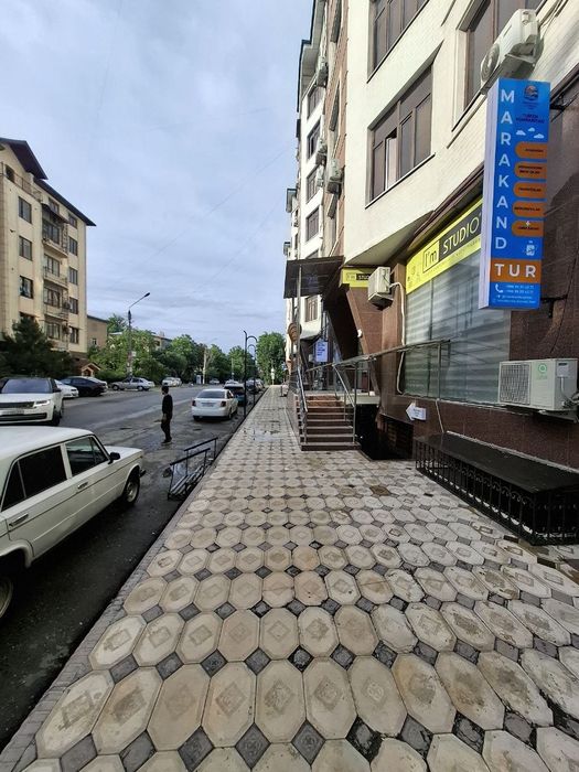 Сдается помишение в центре  под бизнес вдоль дороги