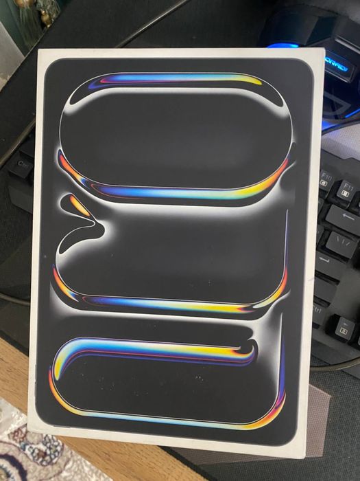 Ipad 11 pro М4 256 gb  wi-fi+sim obmen Macbook