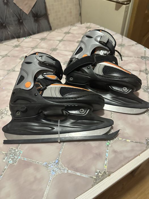 Новые коньки , размер 36-37 фирменные