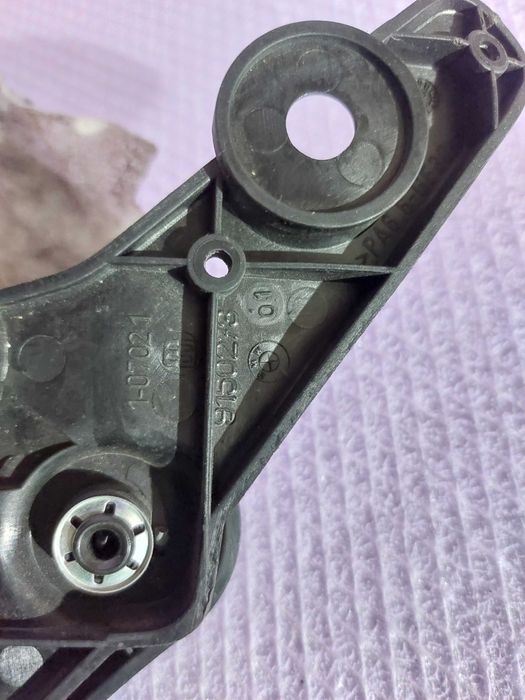 Maner deschidere capota motor Original BMW E81 E87 E90-E93 E84 F25