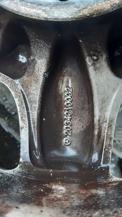 Джанти 15 за Мерцедес и  Гуми Нокиан 195/65/15 Дот 06/24