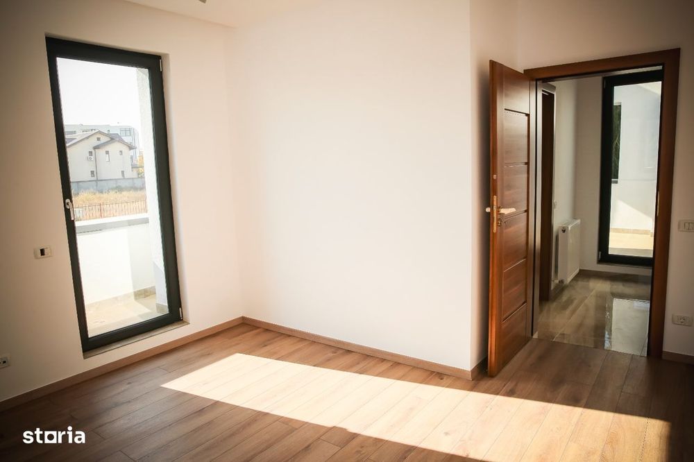 Direct Proprietar | Vilă 384 Mp | 6 Camere | Garaj | Teren 680 Mp