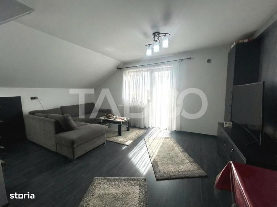 Apartament 3 camere de vanzare decomandat 72mpu zona Brana Selimbar — fotografia 3