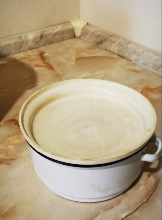 Канчета за храна емайлирани.