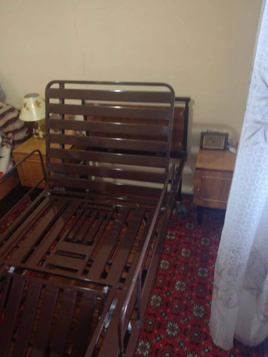 Медицинская кровать