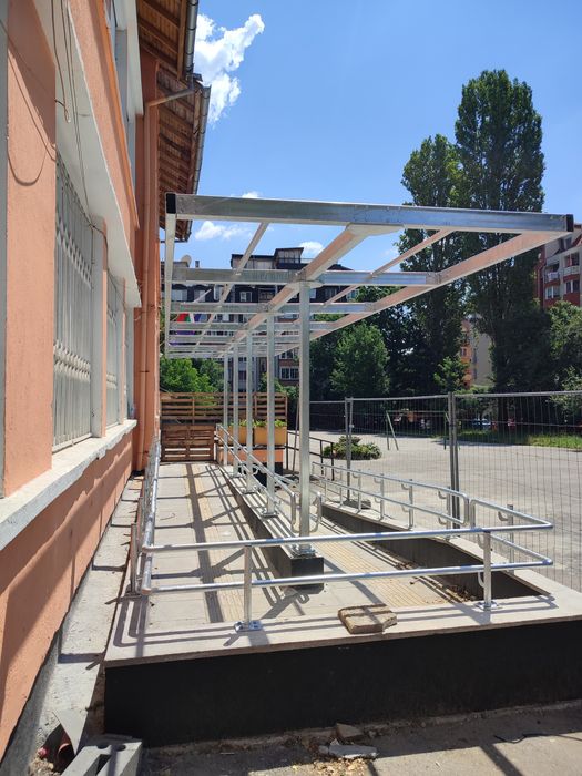 Метални конструкции,сглобяеми къщи,термопанели,метални къщи,халета