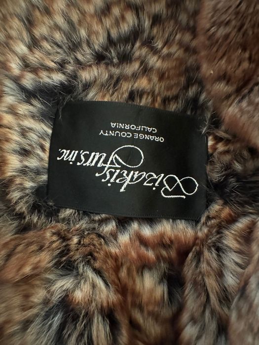 Vesta Blană Naturală Customizata de Bizakis Furs California Cal.1