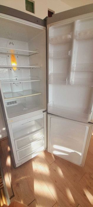 Холодильник LG б/у морозильник не морозит, охлаждает