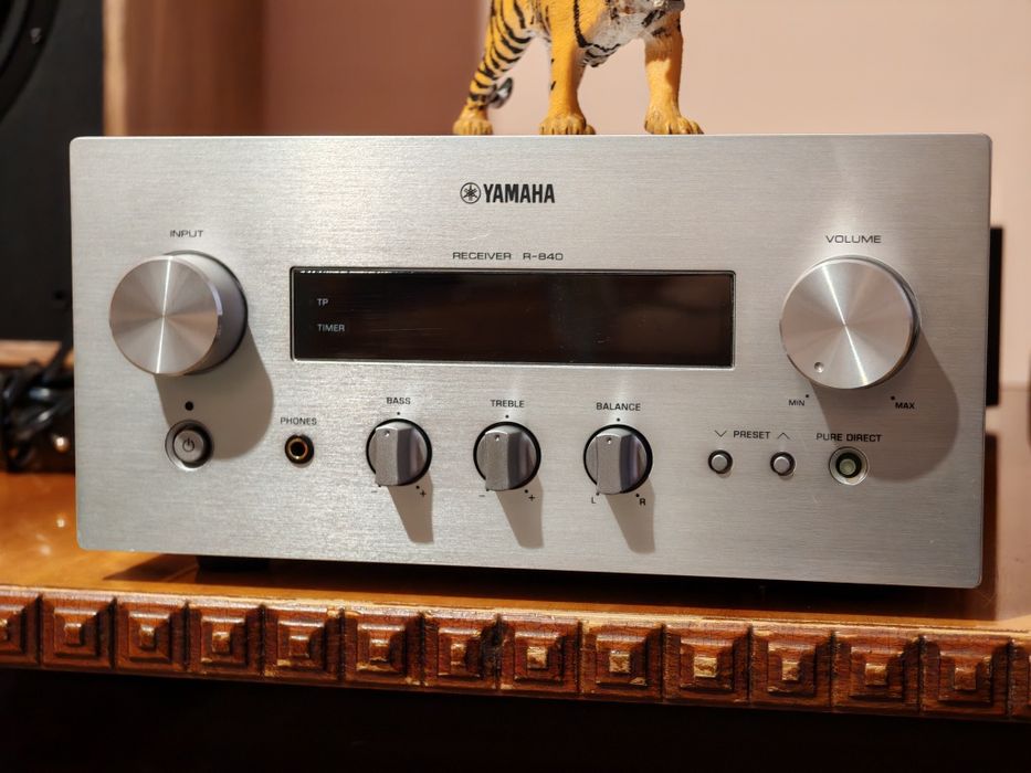 Yamaha R-840. Receiver premium. Se vinde ca defect. Preț fix !