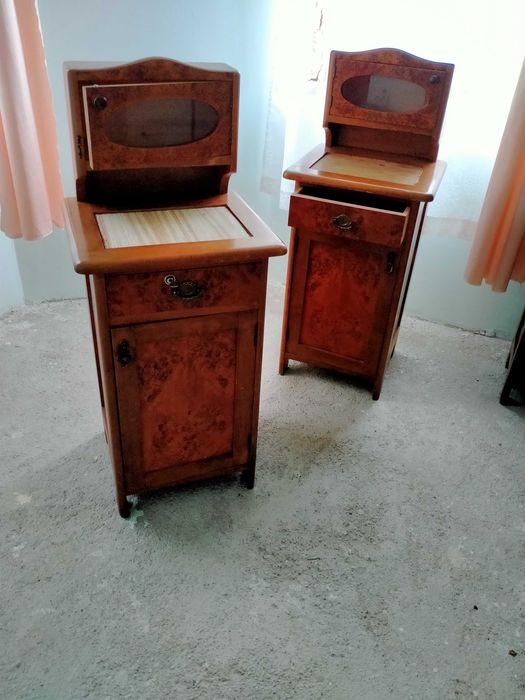 Vând mobilă antică